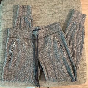 Women’s joggers